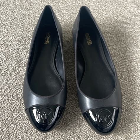 michael michael kors dylan ballet flats|michael kors flats size 8.